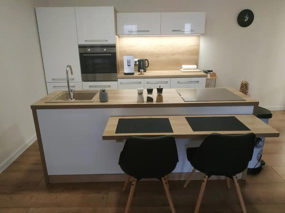 Slnecny Apartmanovy Dom Oslany Eksteriør billede